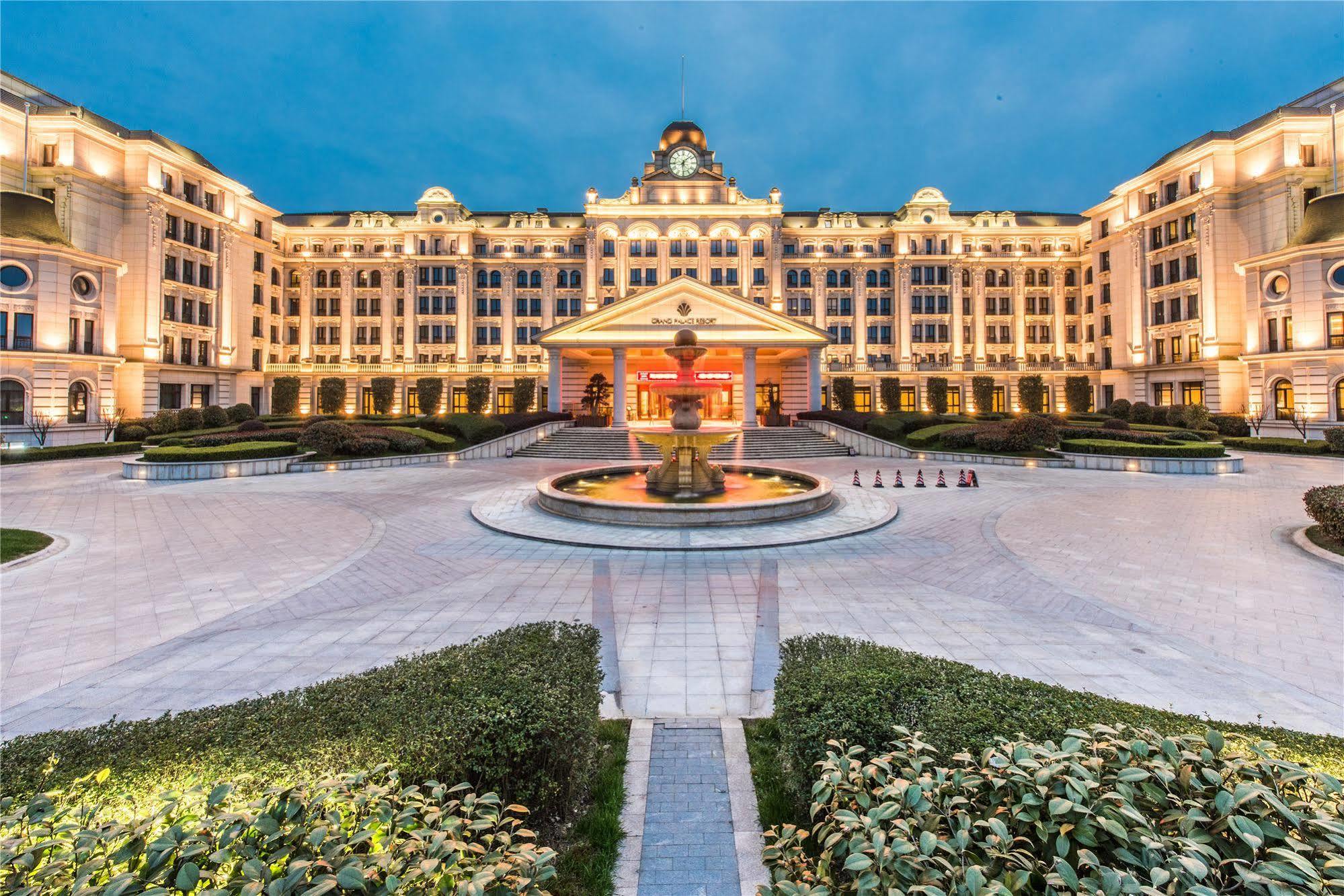 Haining Grand Palace Resort Джасинг Екстериор снимка